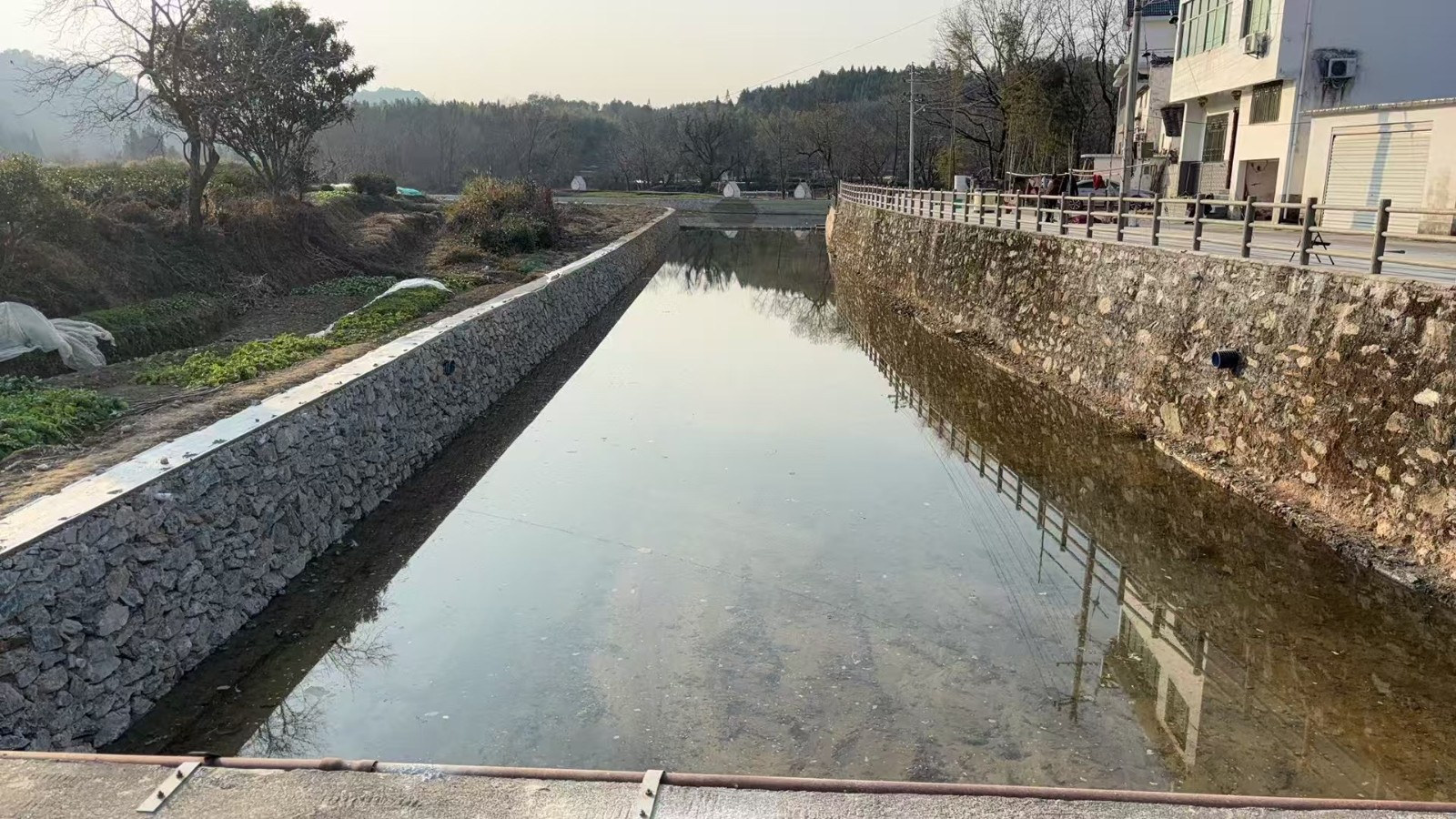 婺源縣紫陽鎮(zhèn)雍溪村堤防加固工程